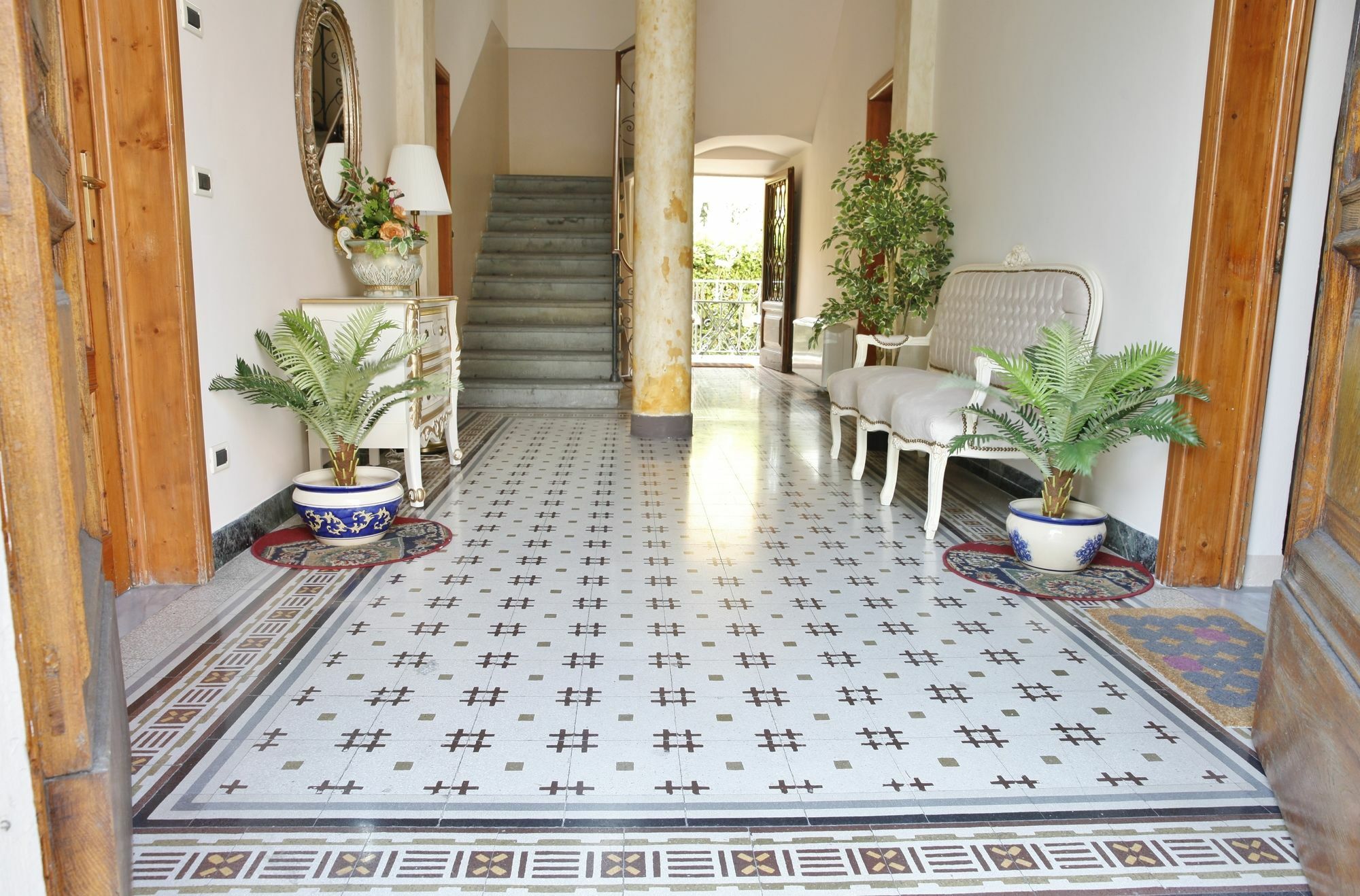 Lucca Relais Panzió Kültér fotó
